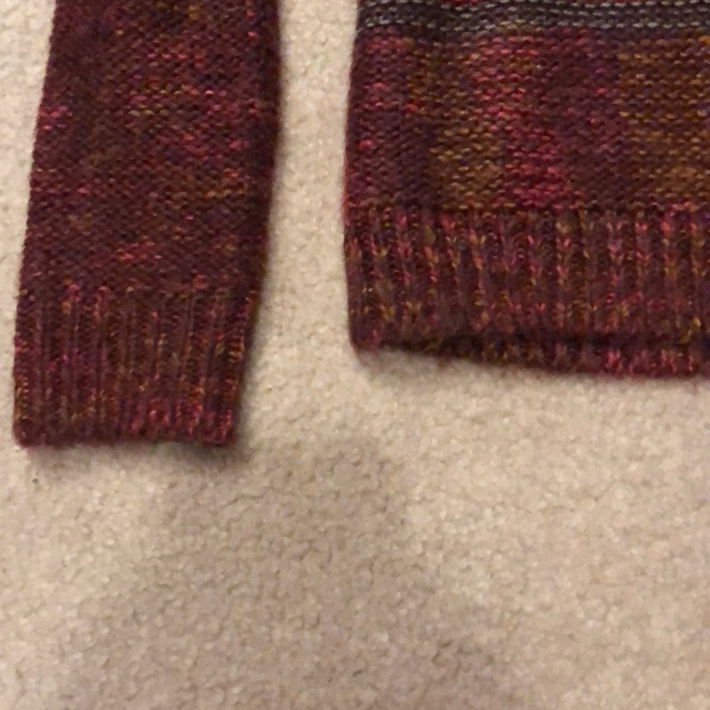 Colorful Sweater - Picture 3 of 3
